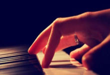 世界杯预选赛八强战激情夜！谢震业里突外投，休斯顿火箭绝杀切尔西的简单介绍